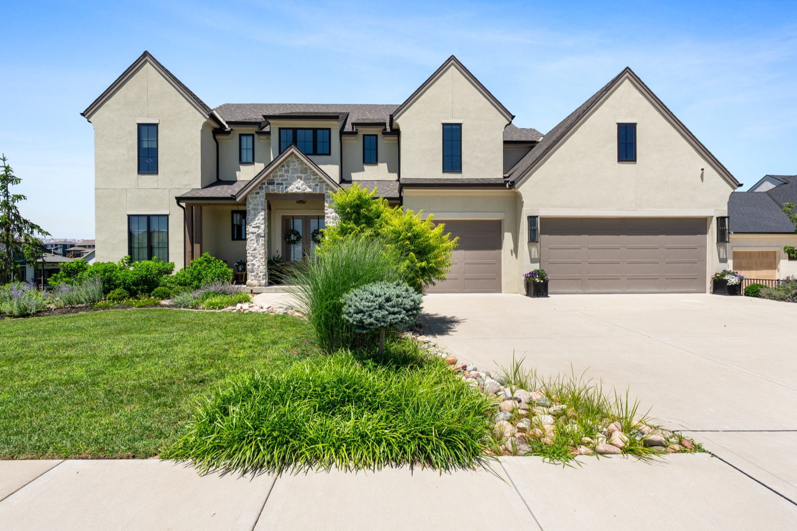 7706 N Donnelly Avenue — photo 5
