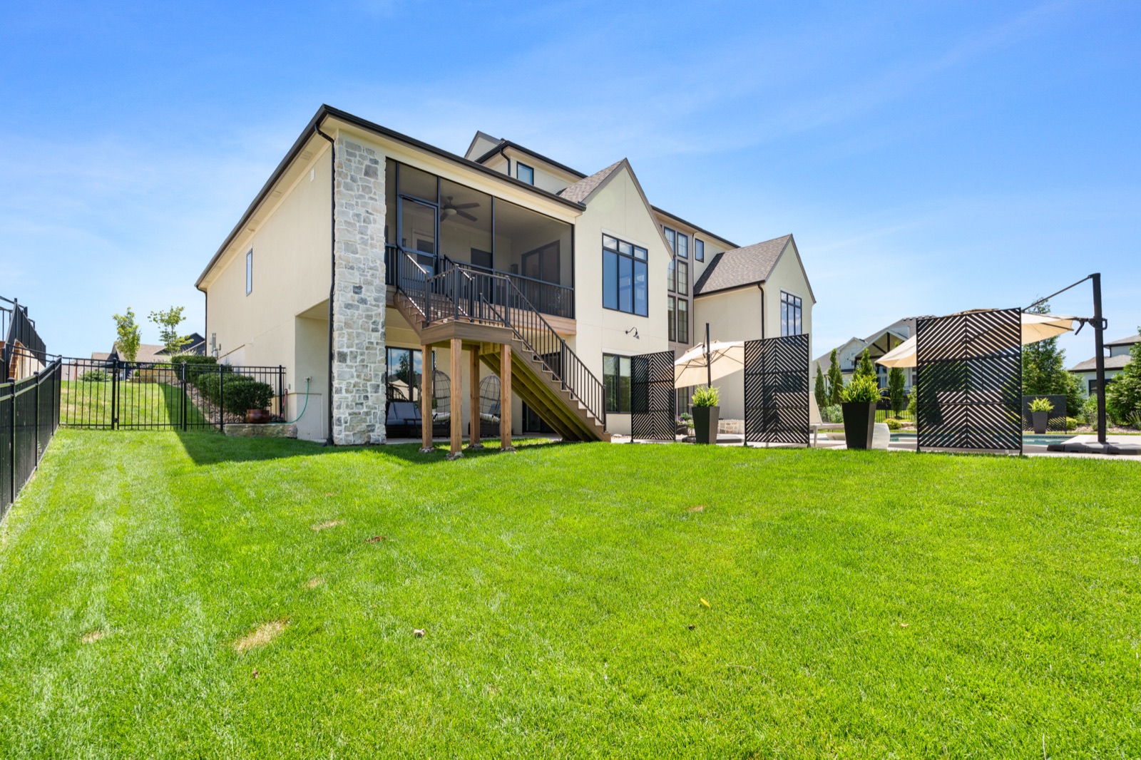 7706 N Donnelly Avenue — photo 15