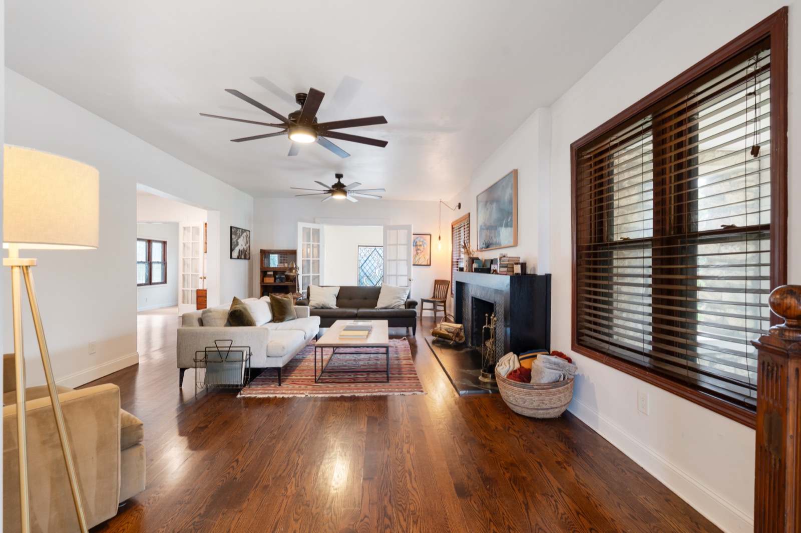 420 E 37th Street — photo 17