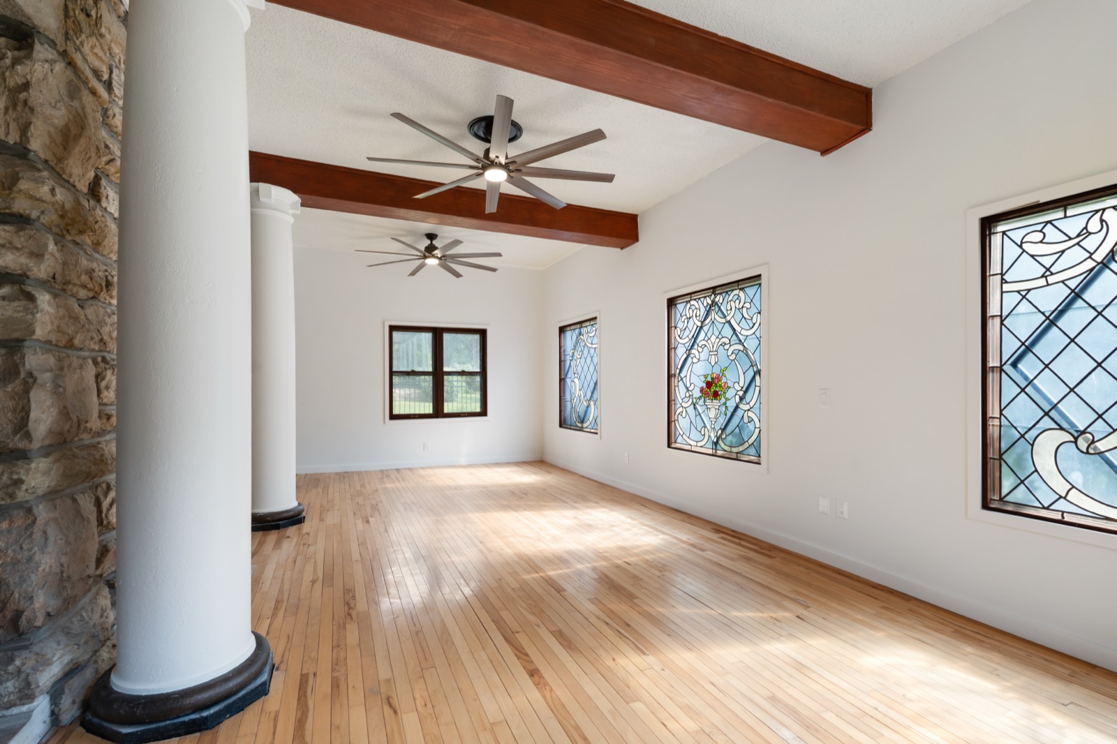 420 E 37th Street — photo 21
