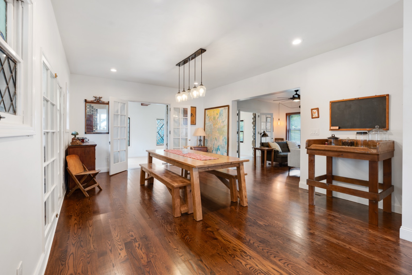 420 E 37th Street — photo 25
