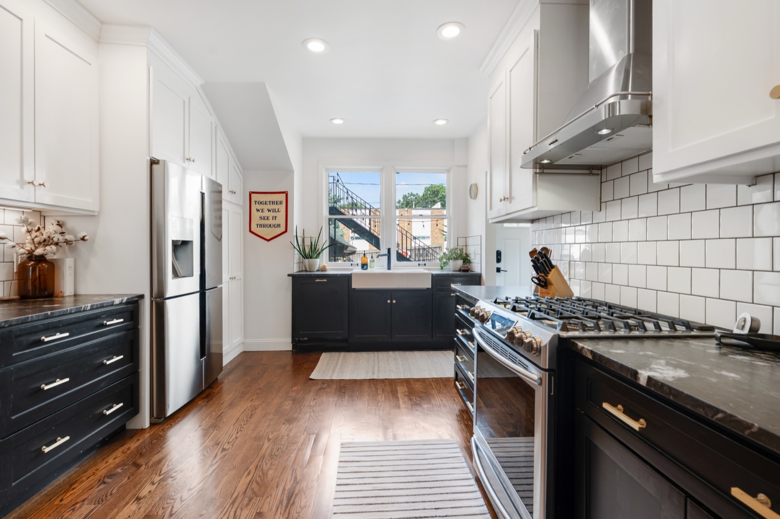 420 E 37th Street — photo 29
