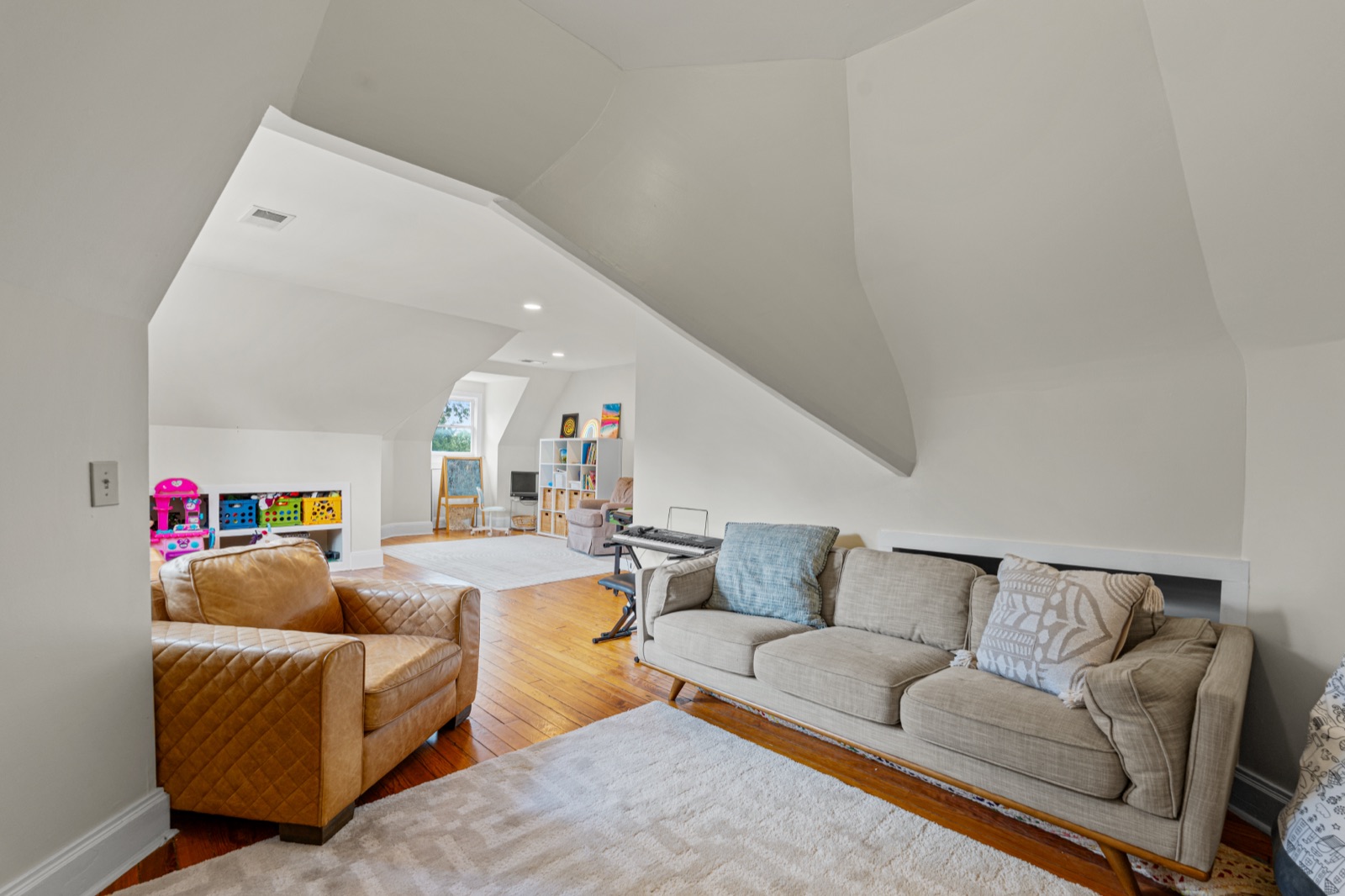 3501 Gladstone Boulevard — photo 57