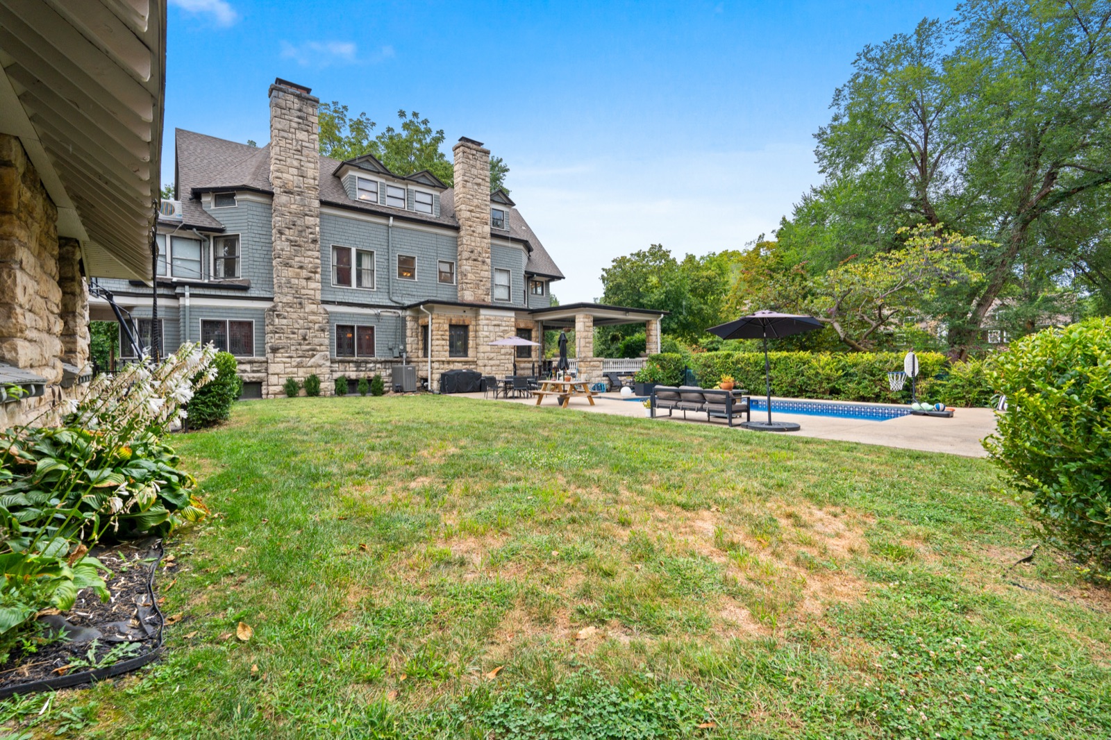 3501 Gladstone Boulevard — photo 66