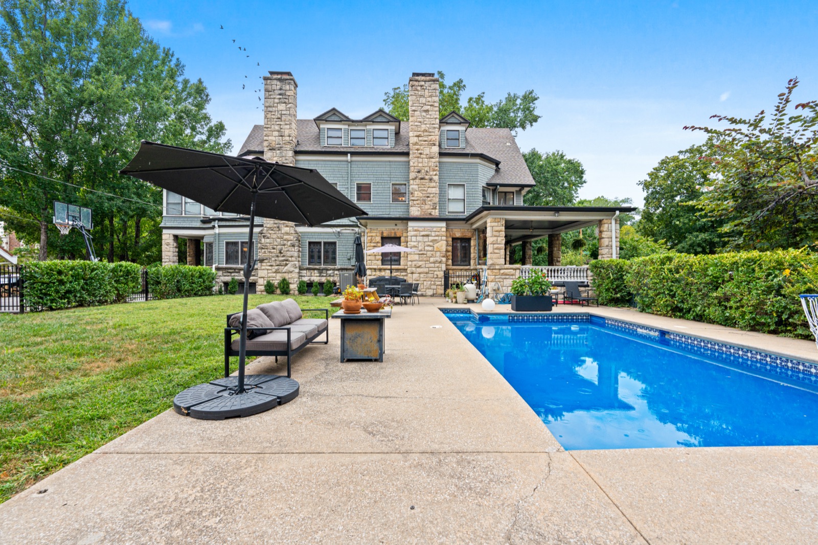 3501 Gladstone Boulevard — photo 68