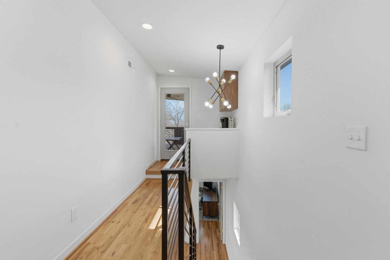 1812 Mercier Street — photo 43