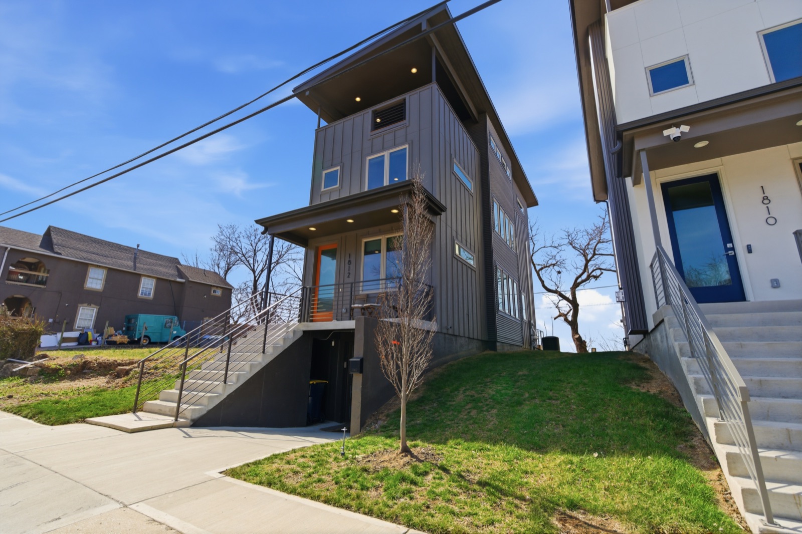 1812 Mercier Street — photo 46