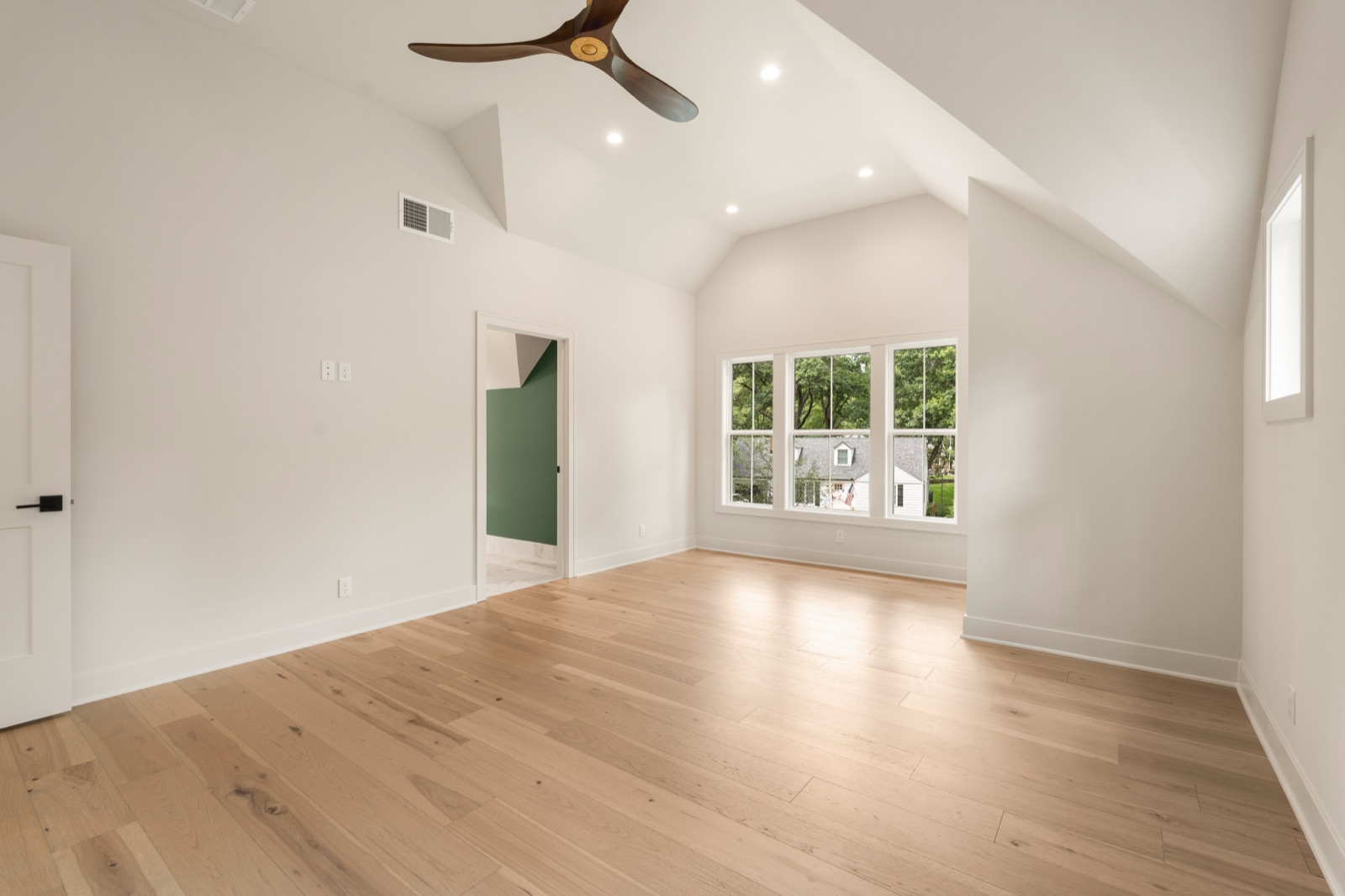 4617 W 72nd Street — photo 27